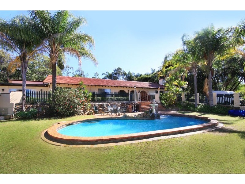 13 Brixton Ct, Tallai QLD 4213