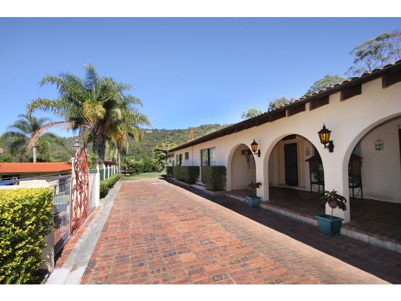 13 Brixton Ct, Tallai QLD 4213