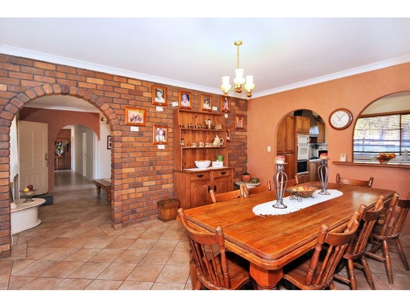 13 Brixton Ct, Tallai QLD 4213