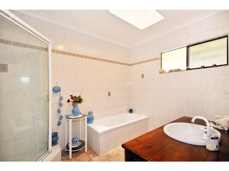 13 Brixton Ct, Tallai QLD 4213