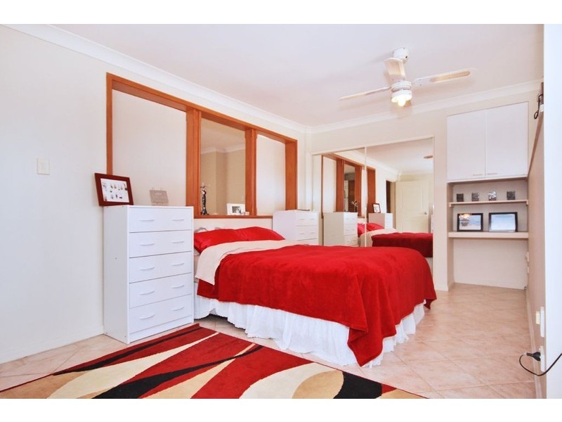 13 Brixton Ct, Tallai QLD 4213