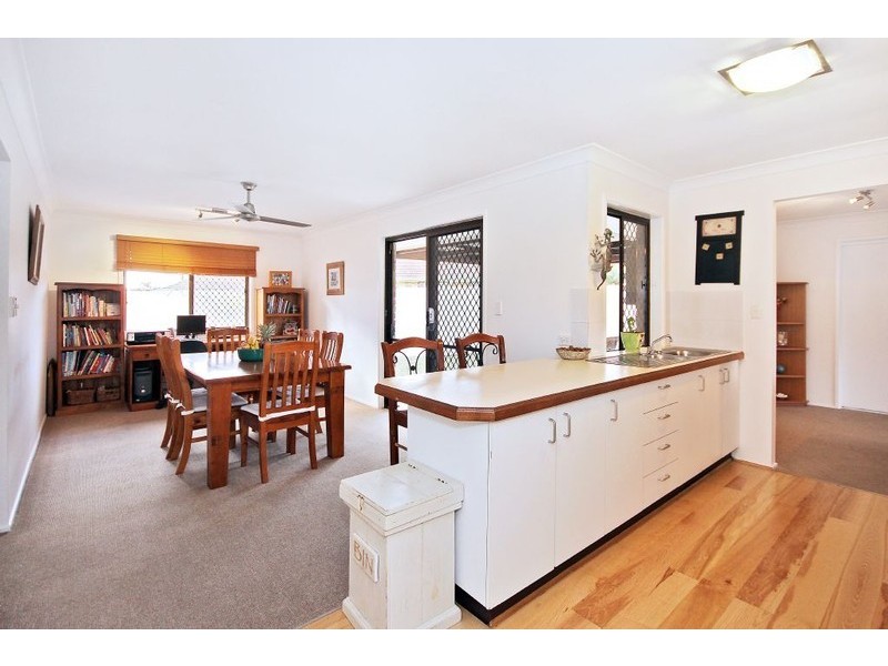 17 Mackay Place, Burleigh Waters QLD 4220