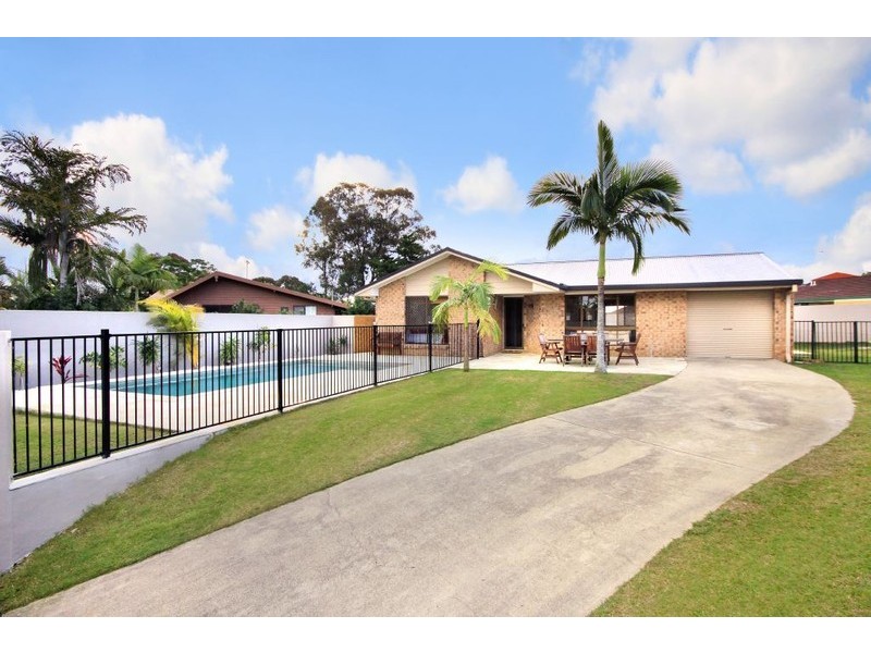 17 Mackay Place, Burleigh Waters QLD 4220
