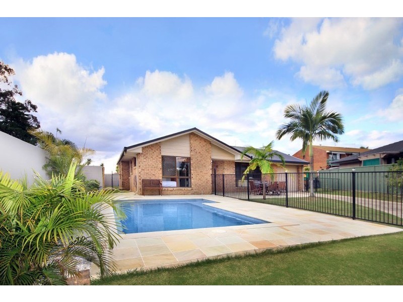 17 Mackay Place, Burleigh Waters QLD 4220