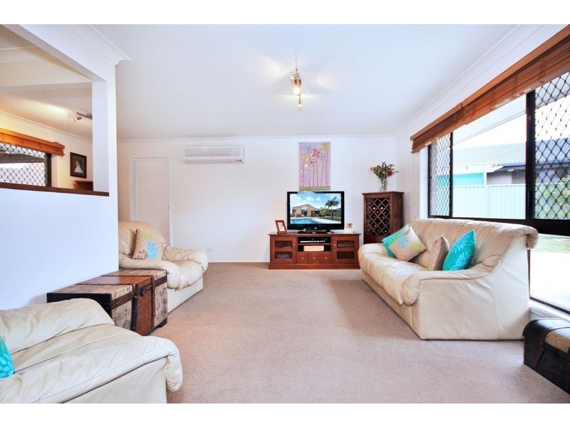 17 Mackay Place, Burleigh Waters QLD 4220