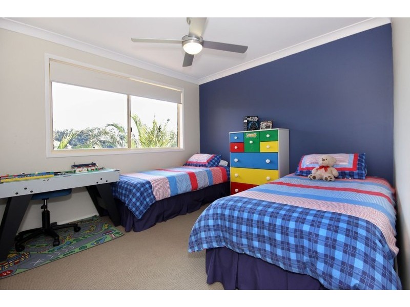 7 Shepton Crescent, Mudgeeraba QLD 4213