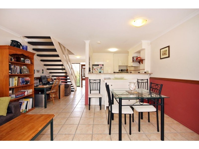 49/84 Lawrence Drive, Nerang QLD 4211