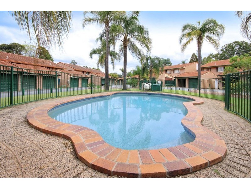 49/84 Lawrence Drive, Nerang QLD 4211