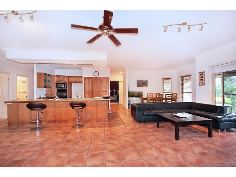 6 Curringa Court, Tallebudgera QLD 4228