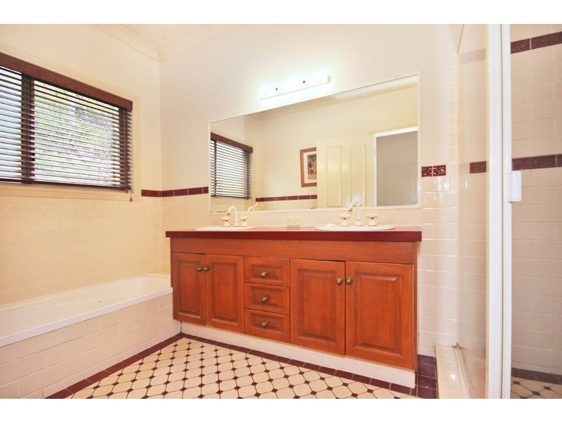 6 Curringa Court, Tallebudgera QLD 4228