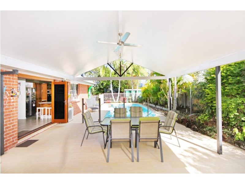 1 Swagman Ct, Mudgeeraba QLD 4213