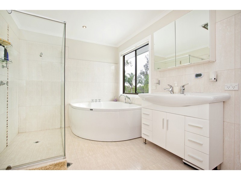 35 Quambone St, Worongary QLD 4213