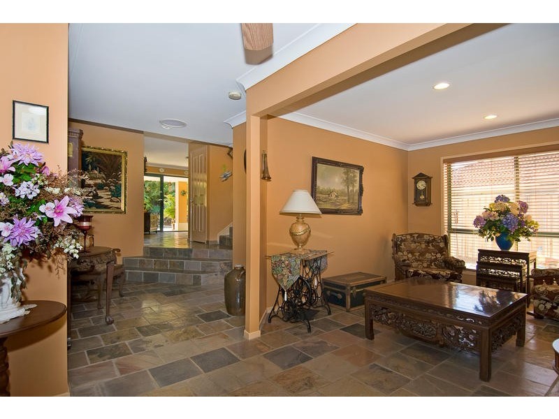 23 Wiltshire Drive, Mudgeeraba QLD 4213