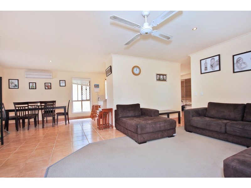 16 Tusmore Place, Robina QLD 4226
