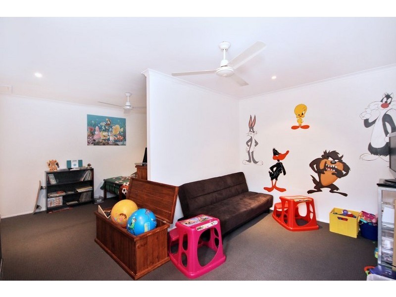 16 Tusmore Place, Robina QLD 4226