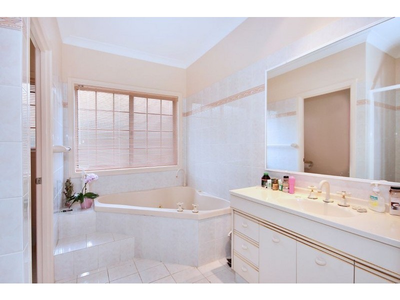 82 Glenmore Drive, Bonogin QLD 4213