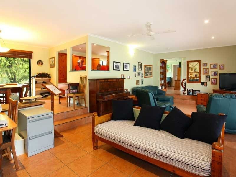 14 Tallai Road, Tallai QLD 4213