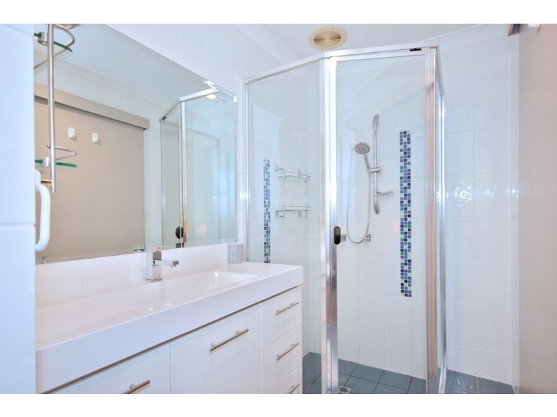 67 Cobai Drive, Mudgeeraba QLD 4213