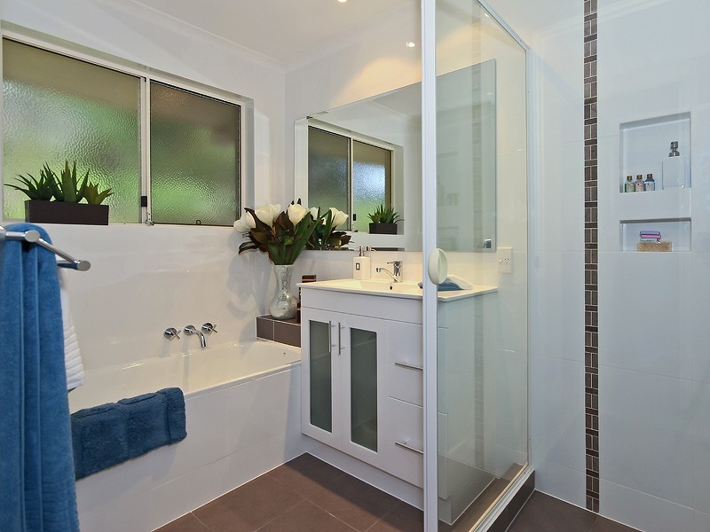 97 Waters Road, Bonogin QLD 4213