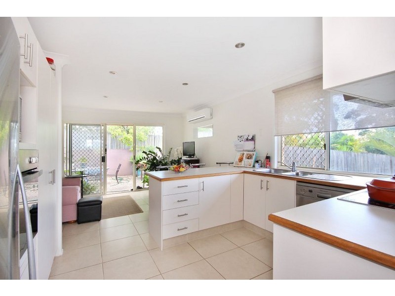 5 Golf View Terrace, Robina QLD 4226