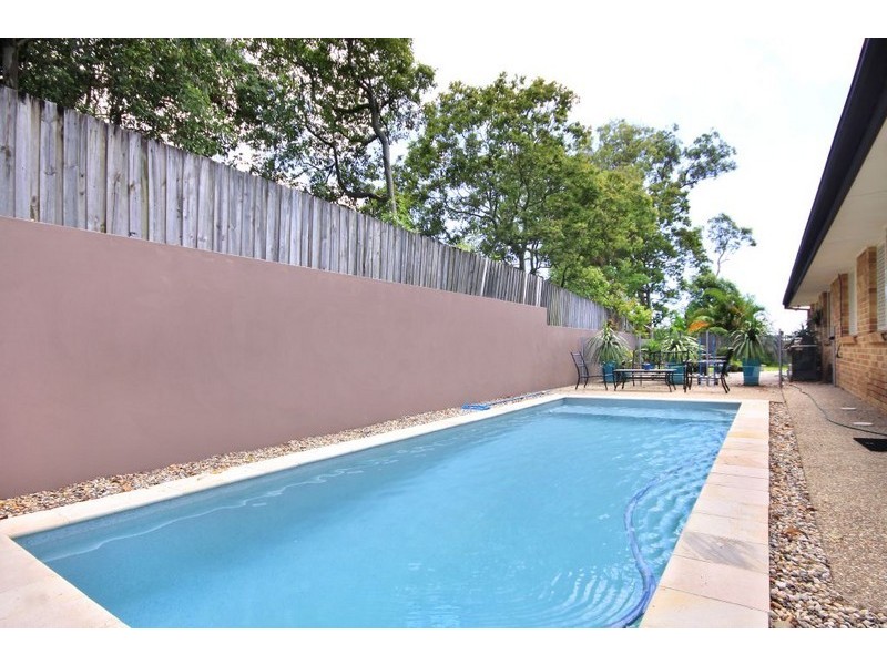 5 Golf View Terrace, Robina QLD 4226