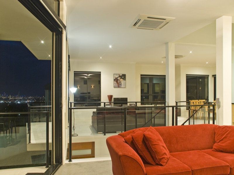 12 Marriott Way, Highland Park QLD 4211