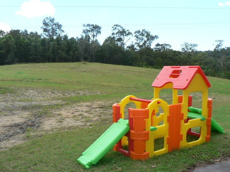 25 Nature Valley Court, Tallai QLD 4213