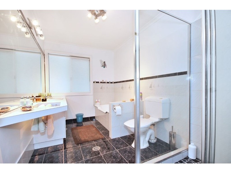 28 Viscount Drive, Tallai QLD 4213