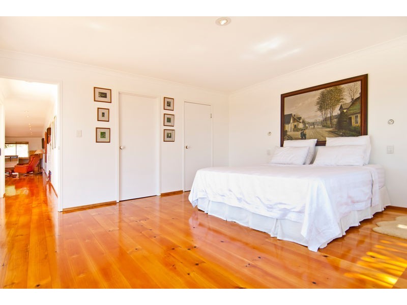 43 Shuttlewood Ct, Bonogin QLD 4213