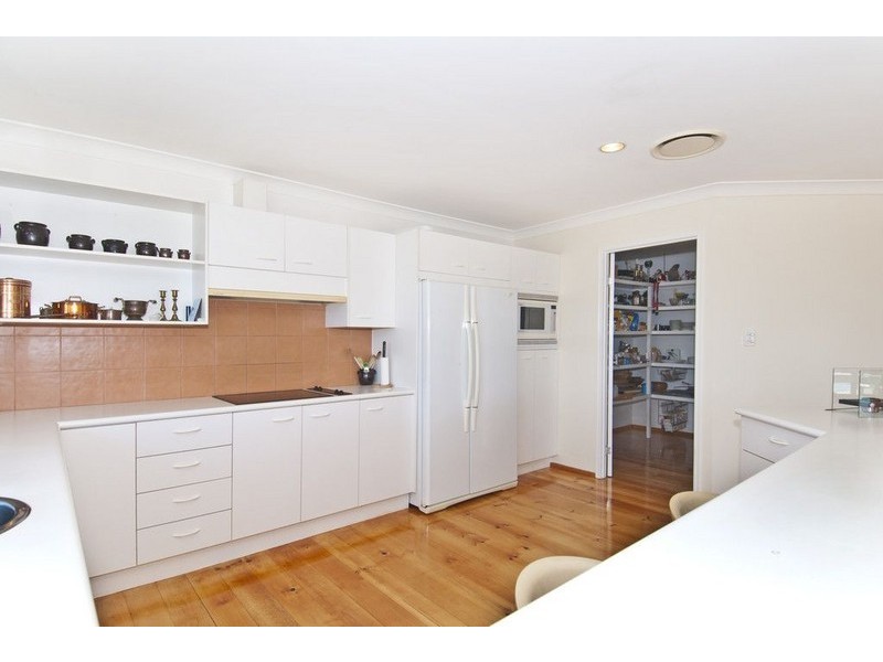 43 Shuttlewood Ct, Bonogin QLD 4213