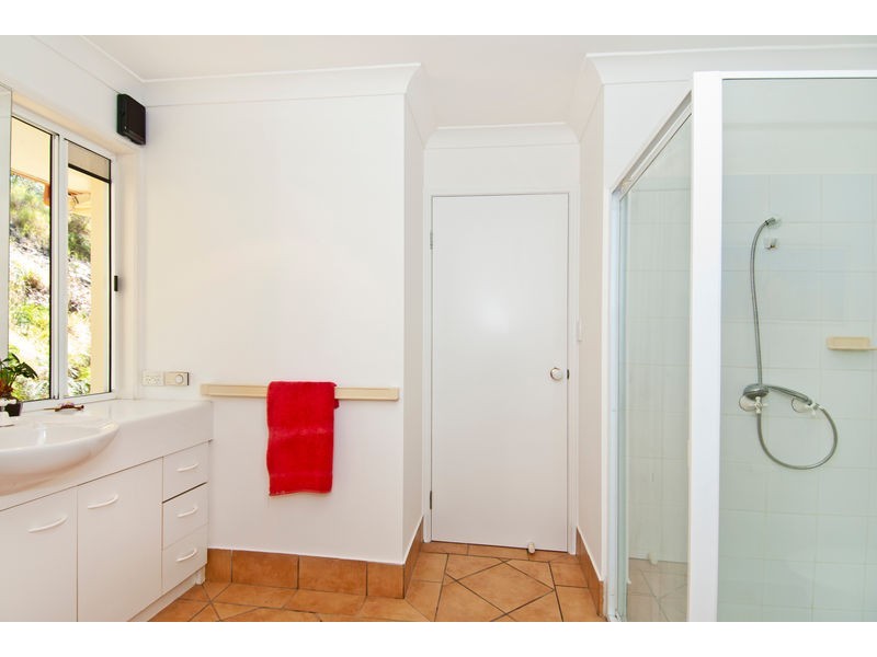 43 Shuttlewood Ct, Bonogin QLD 4213