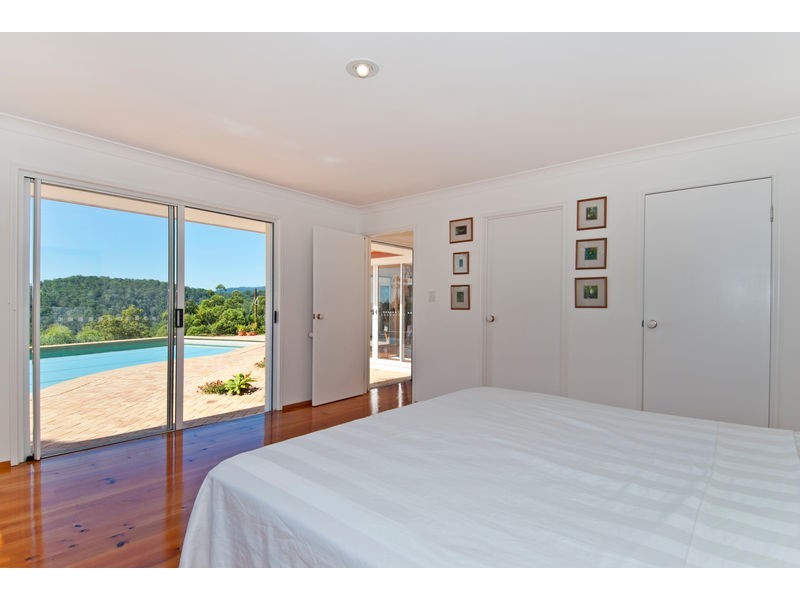 43 Shuttlewood Ct, Bonogin QLD 4213