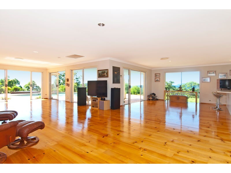 43 Shuttlewood Ct, Bonogin QLD 4213