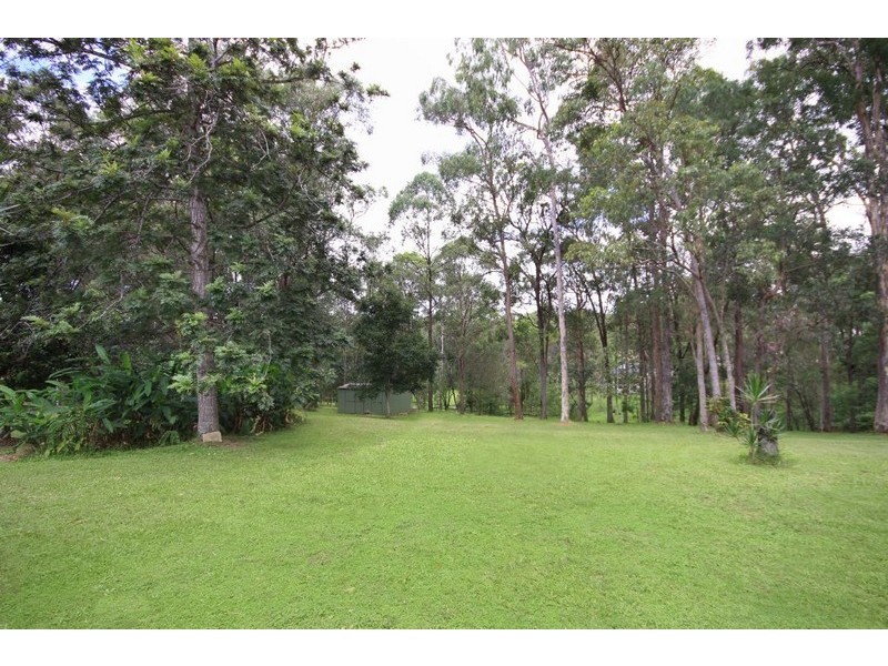 8 Wallaby Drive, Mudgeeraba QLD 4213