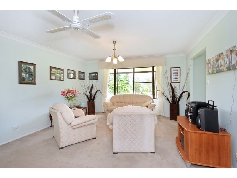 8 Wallaby Drive, Mudgeeraba QLD 4213