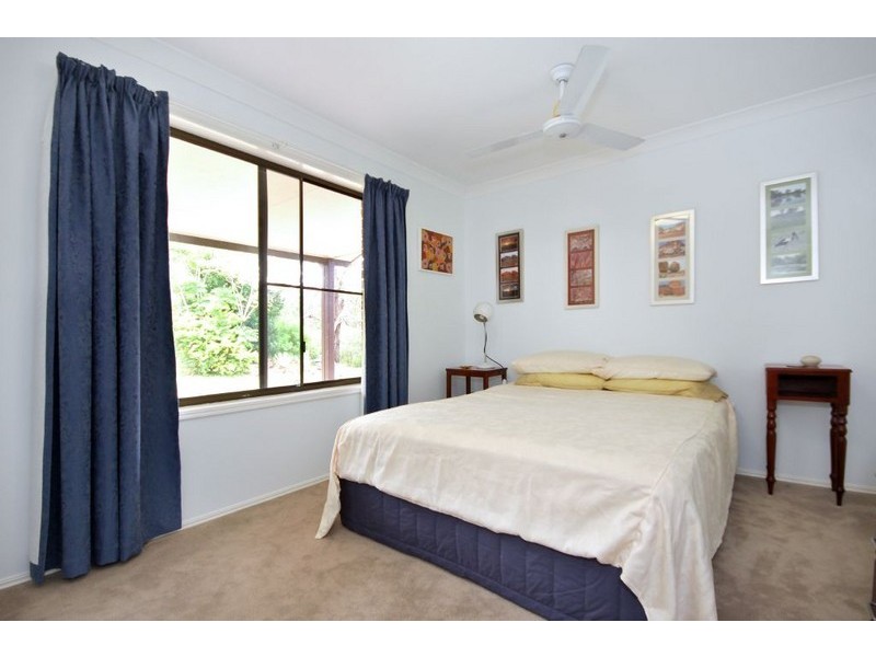 8 Wallaby Drive, Mudgeeraba QLD 4213