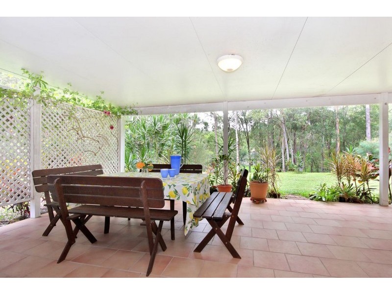 8 Wallaby Drive, Mudgeeraba QLD 4213