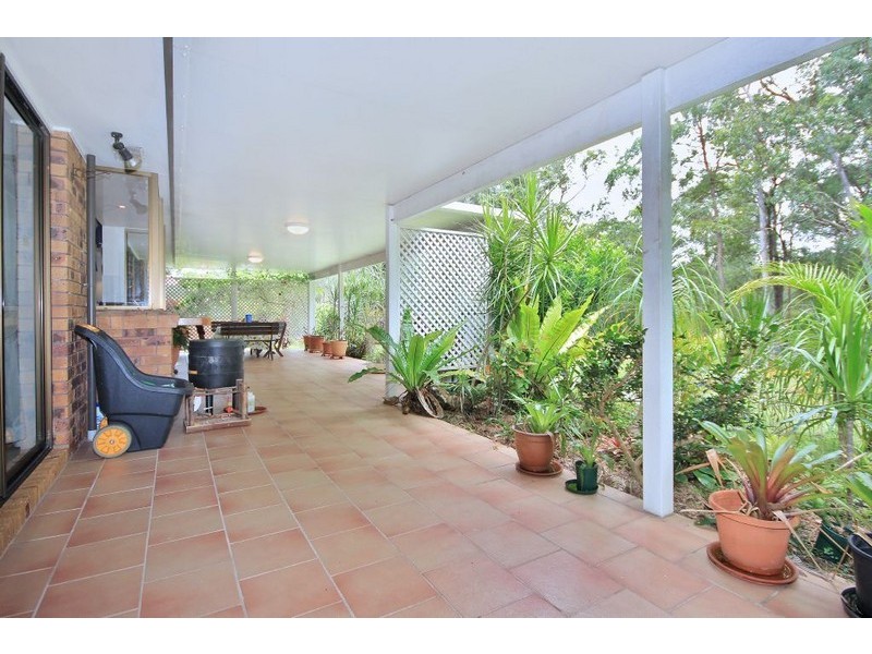 8 Wallaby Drive, Mudgeeraba QLD 4213