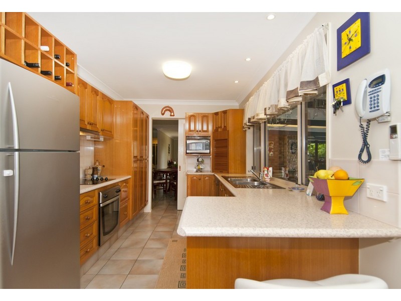 8 Holterman Ct, Mudgeeraba QLD 4213