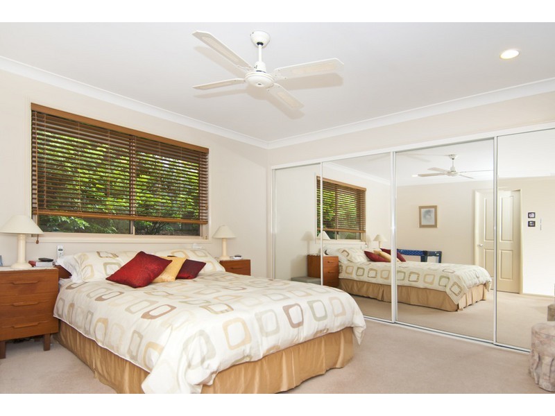 8 Holterman Ct, Mudgeeraba QLD 4213