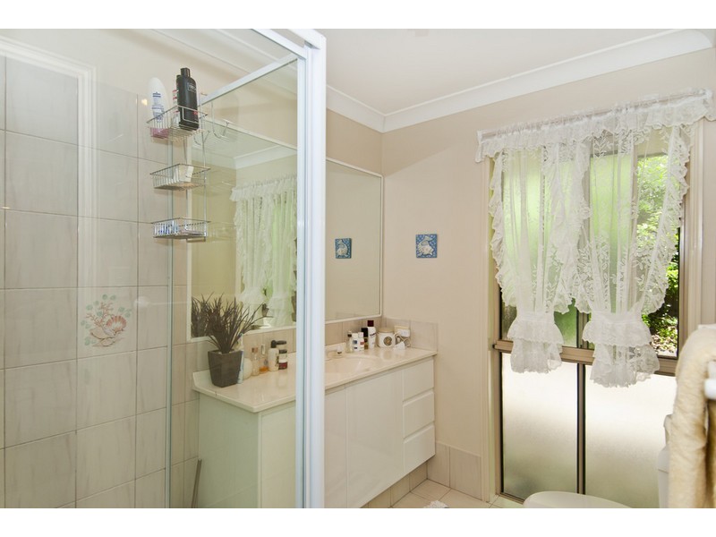 8 Holterman Ct, Mudgeeraba QLD 4213