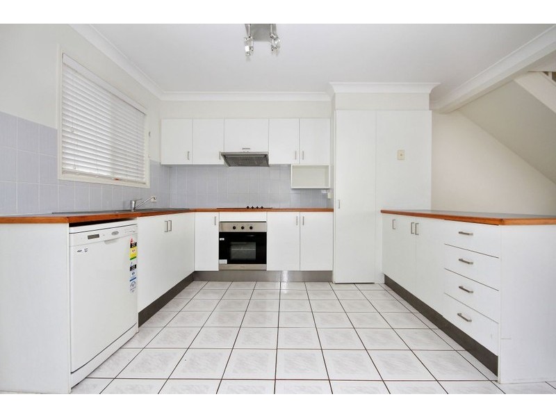 4/11 Railway Street, Mudgeeraba QLD 4213
