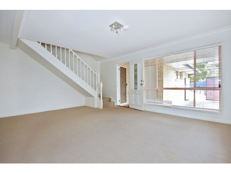 4/11 Railway Street, Mudgeeraba QLD 4213