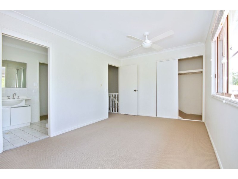 4/11 Railway Street, Mudgeeraba QLD 4213
