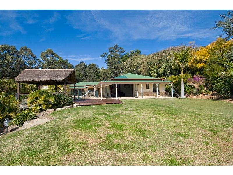 63 Broadoak Ct, Bonogin QLD 4213