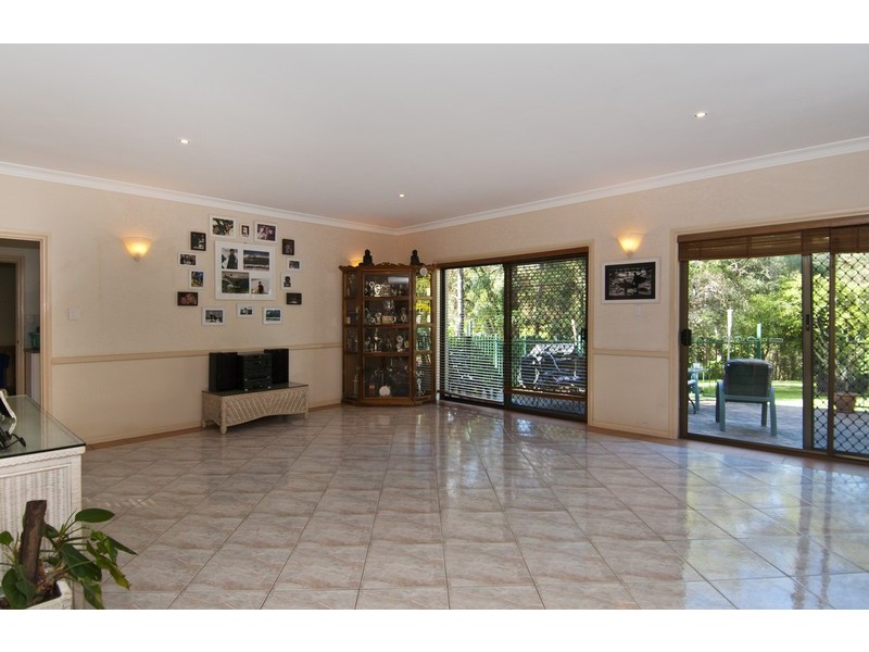 5 Woodland Drive, Reedy Creek QLD 4227