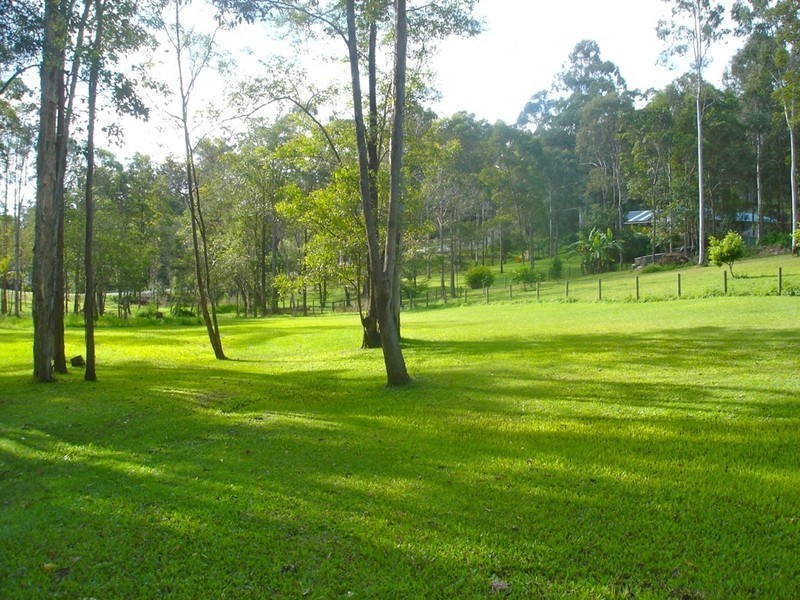 303 San Fernando Drive, Worongary QLD 4213