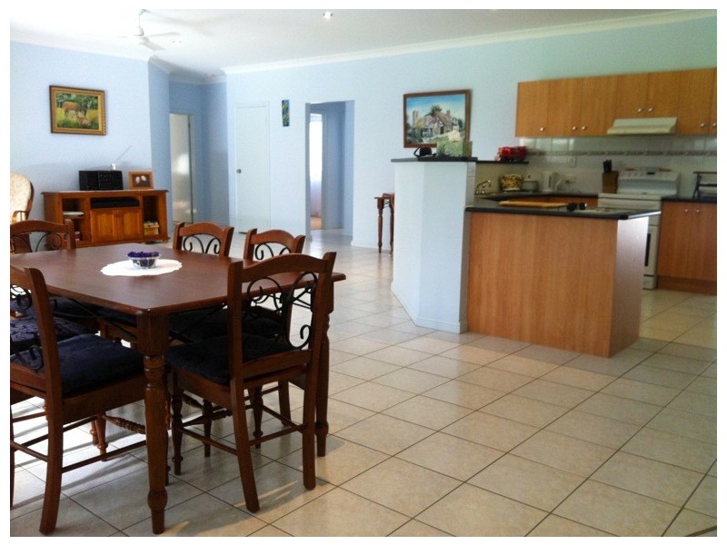 303 San Fernando Drive, Worongary QLD 4213