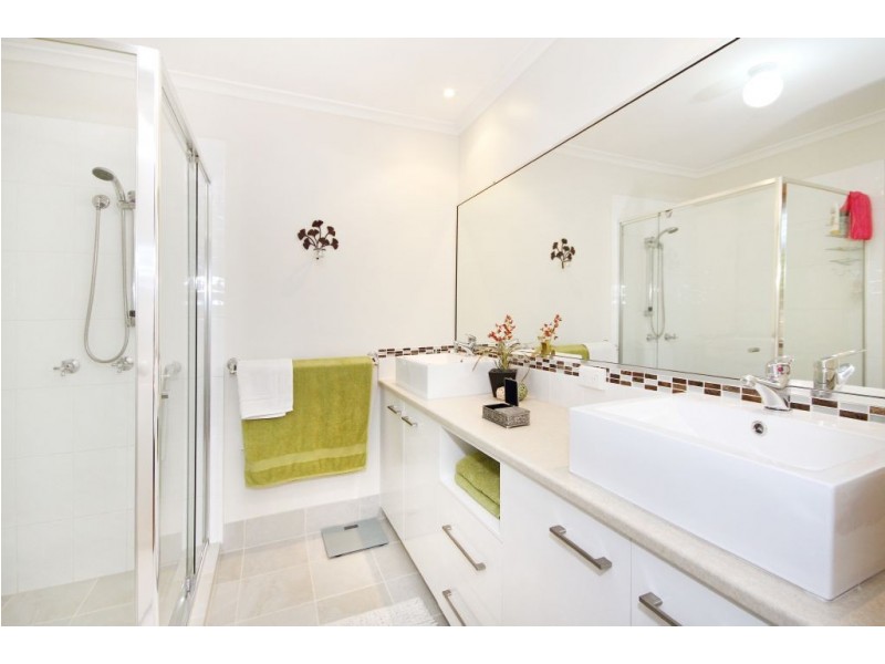 19 Stockman Crescent, Mudgeeraba QLD 4213