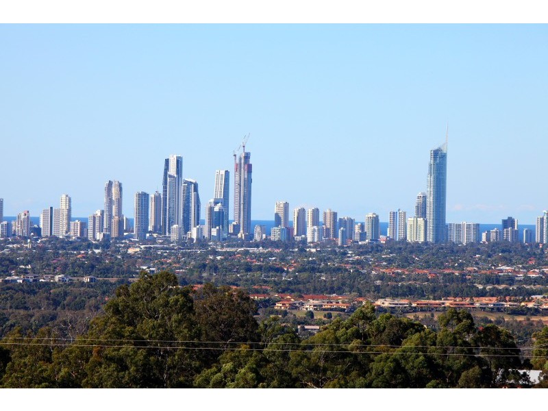 242 San Fernando Drive, Worongary QLD 4213